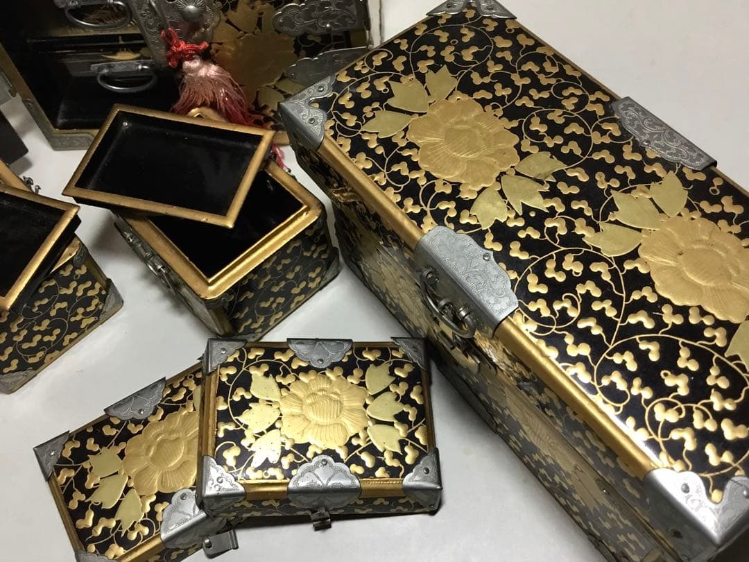 古い雛道具◆三荷◆戦前 箪笥 長持 鋏箱 雛人形 ミニチュア 木製