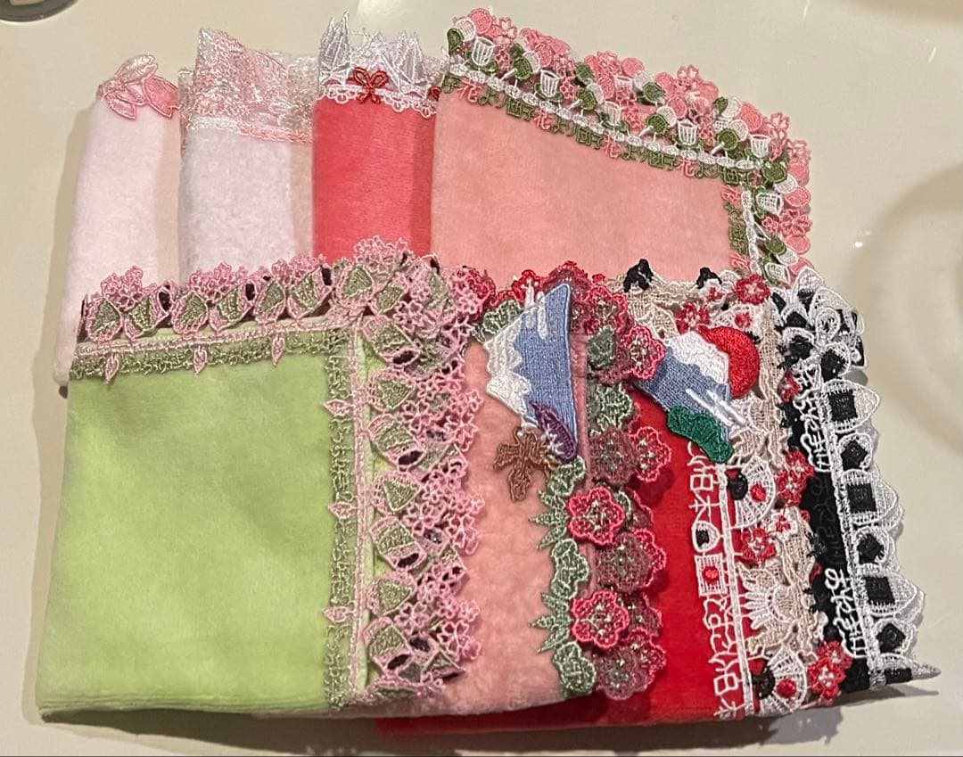 近沢レース　タオルハンカチ4枚セット