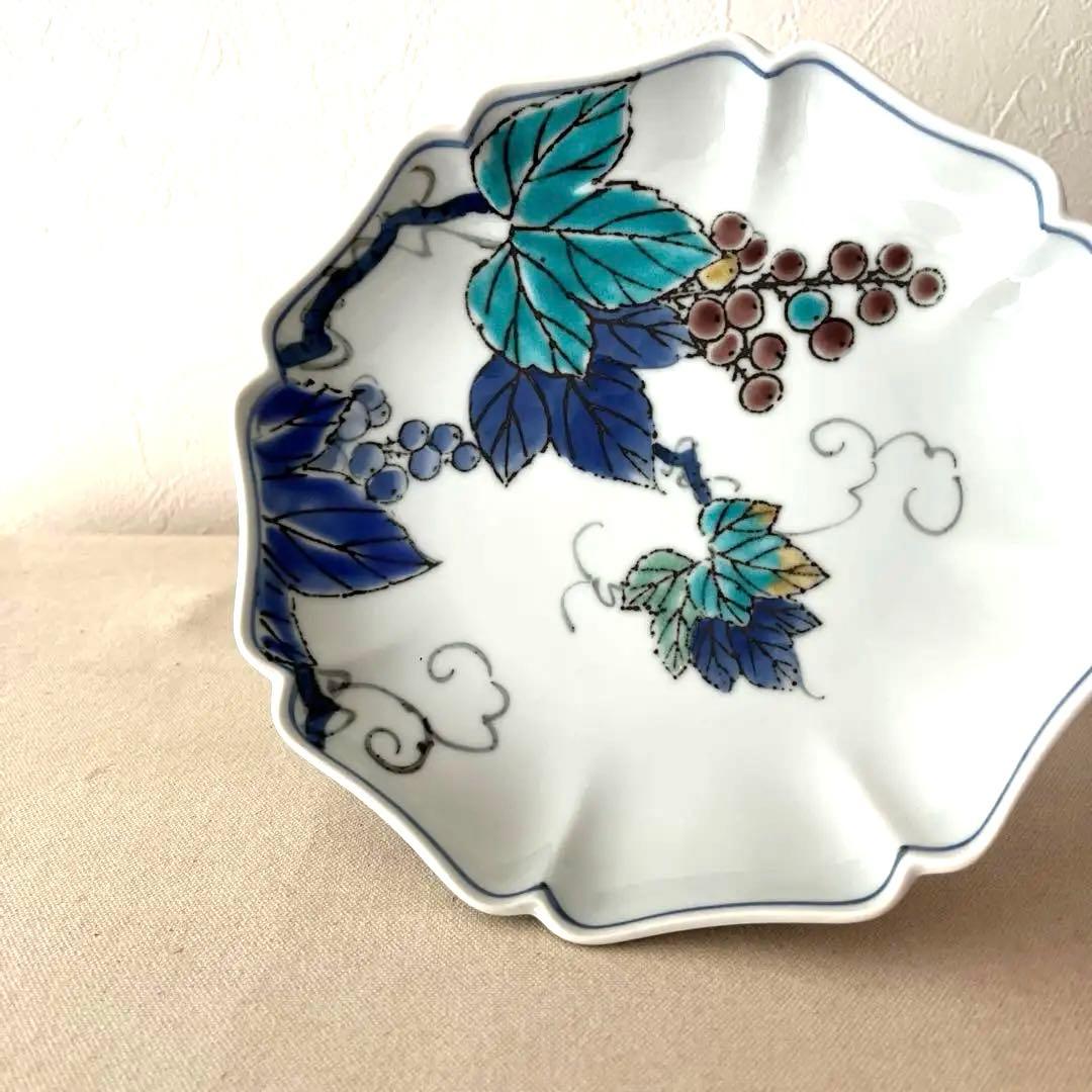 M97○ 【みーです。】葡萄柄お皿２枚も同梱