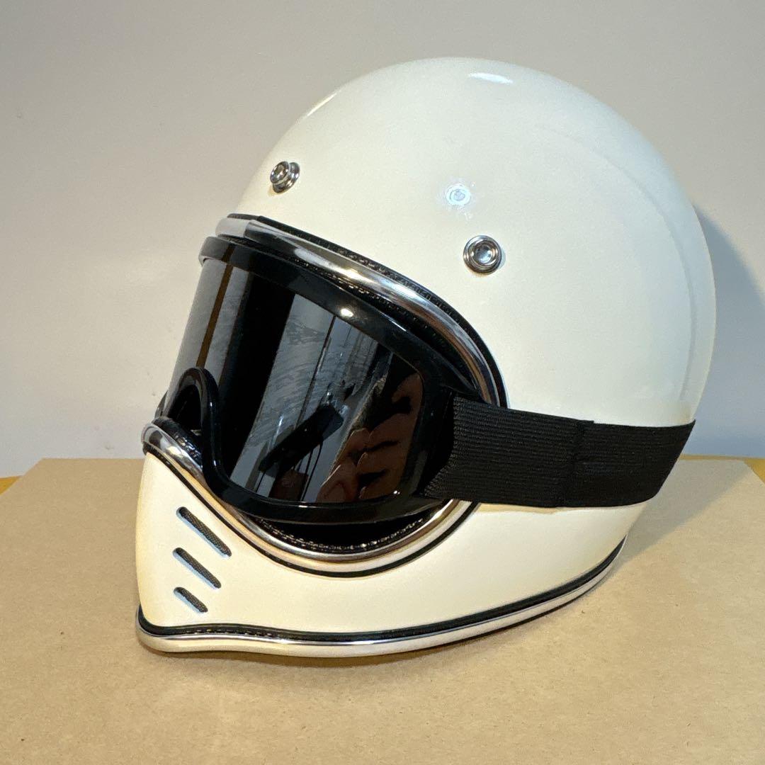 新品mtx風スペースヘルメット風　鼻の尖ったヘルメット　オーシャンビートル風