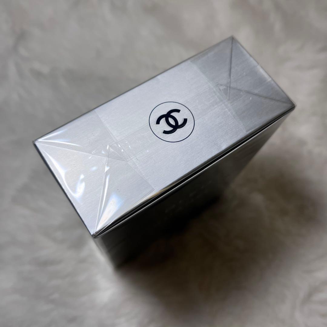 未開封　CHANEL ヘア&ボディ　シャンプー