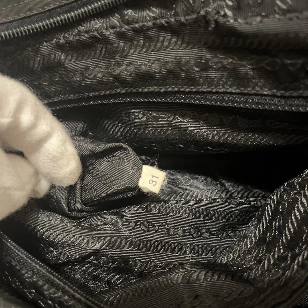 PRADA ミニボストンバッグ　三角プレート