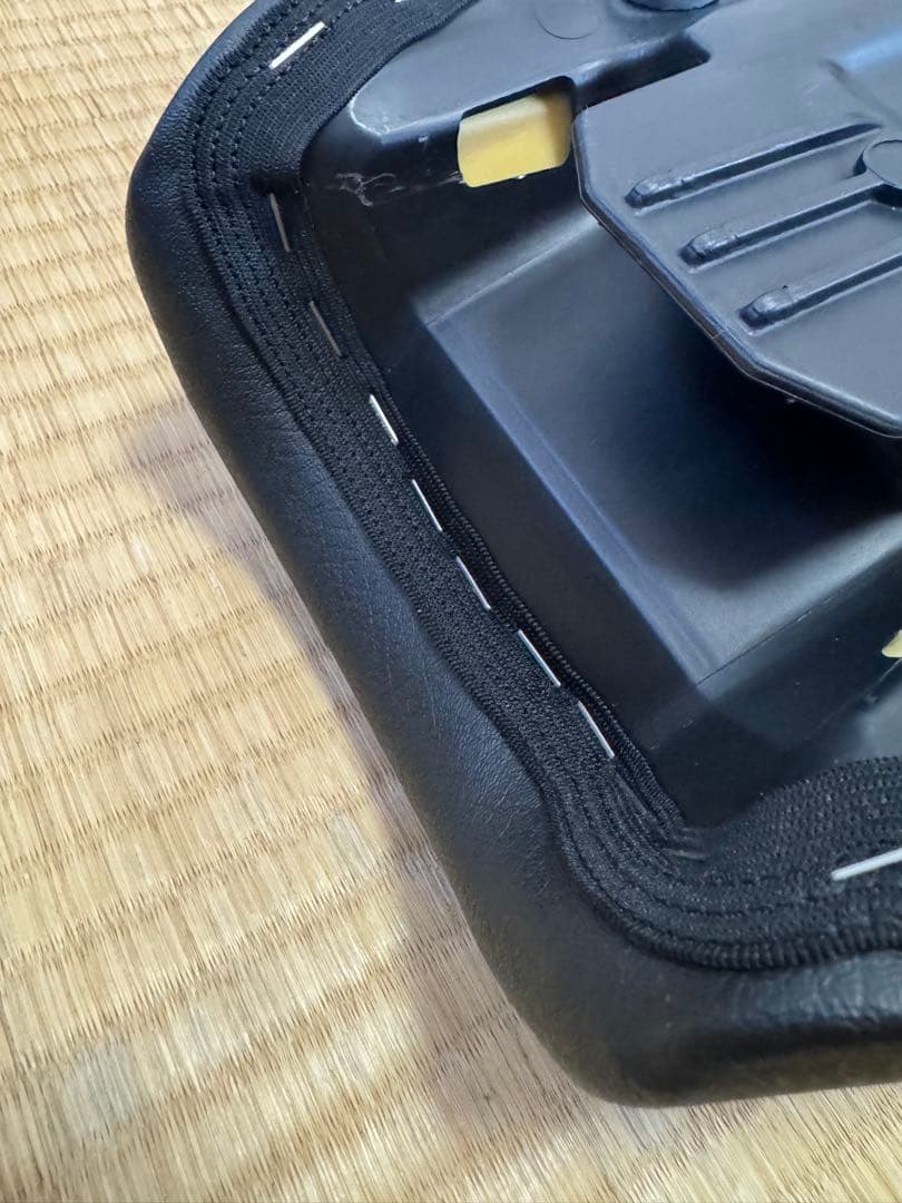 トライアンフボンネビルT120純正オプション　ローツインシート　A2302628