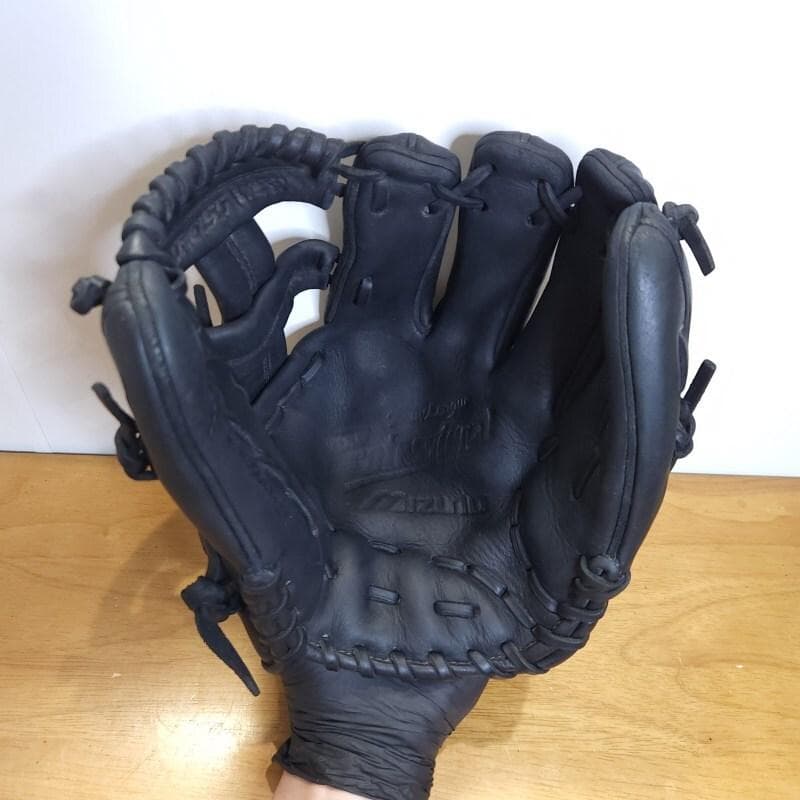 ミズノ MIZUNO 二岡智宏モデル Mマークラベル 内野用 軟式グローブ