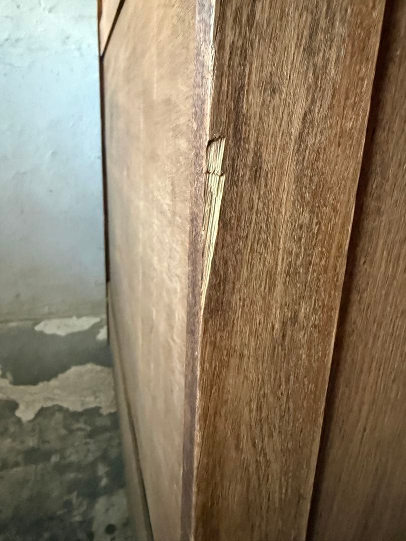 ビンテージ シャッター収納キャビネット 本棚　食器棚　剥離