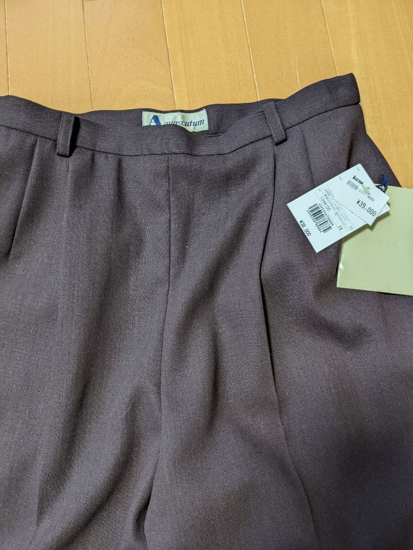 [新品] アクアスキュータムパンツスーツ