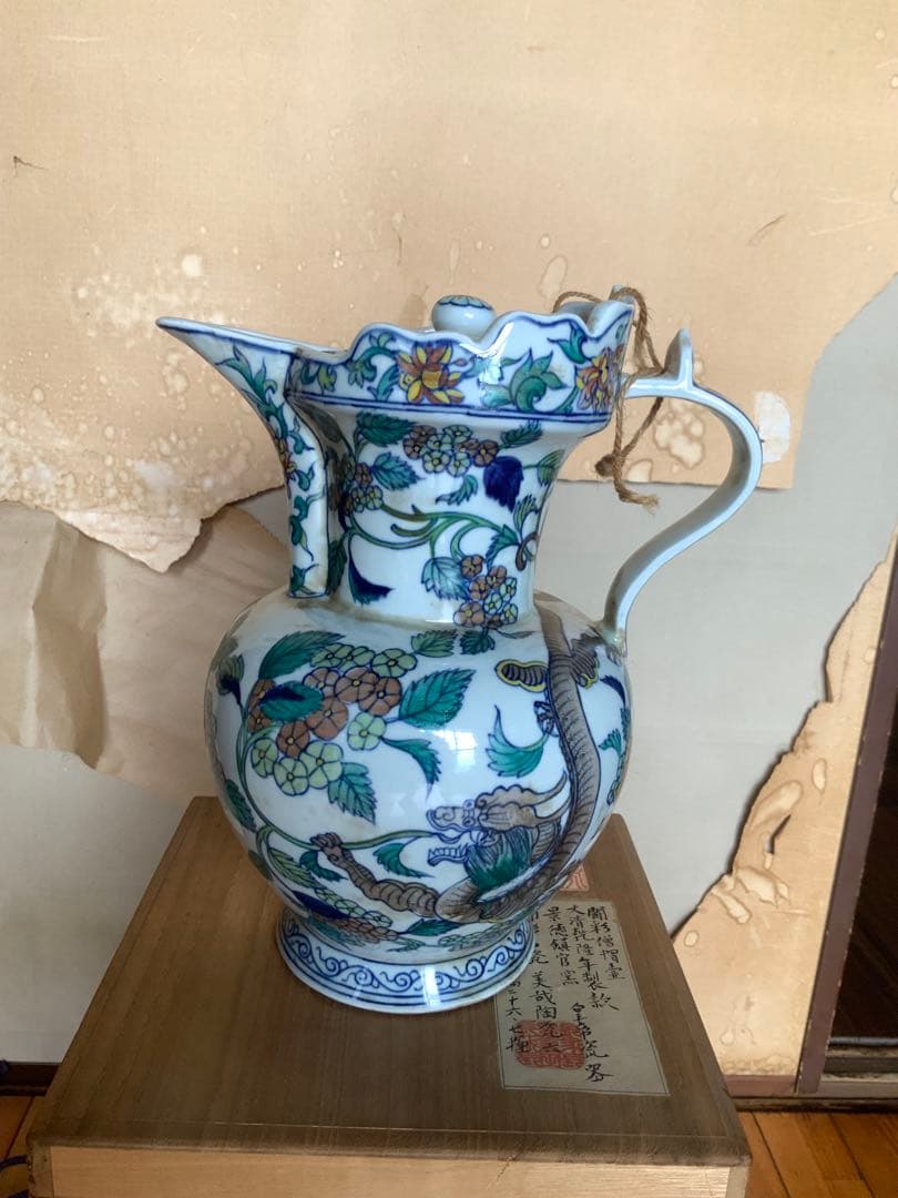 中国美術 闘彩僧帽壺　龍　大清乾隆年製　骨董　アンティーク　手描き