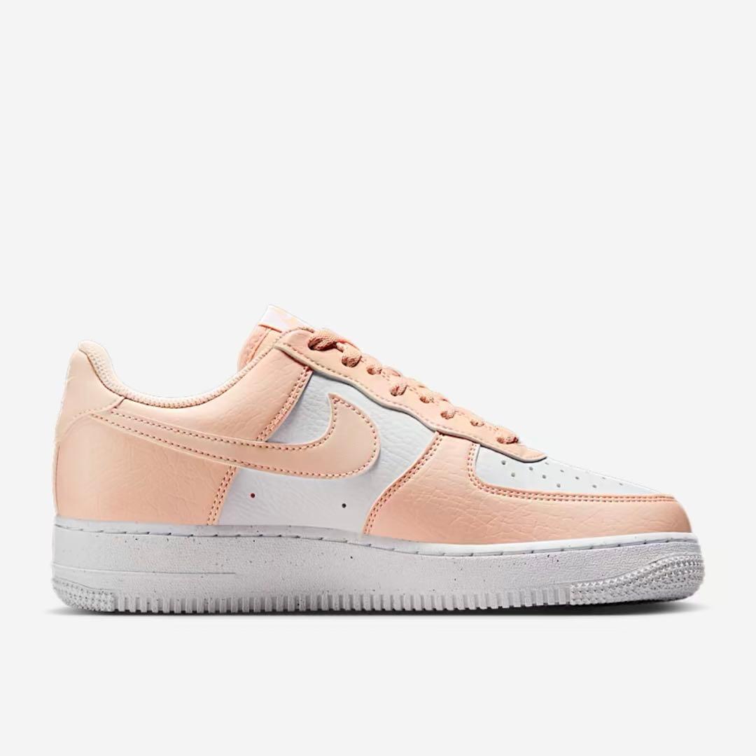 【新品】ナイキ スニーカー エアフォース1 DV3808-111 24.5cm