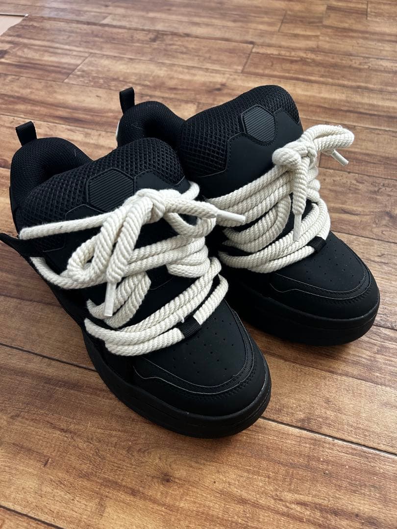 Zara ロープスニーカー