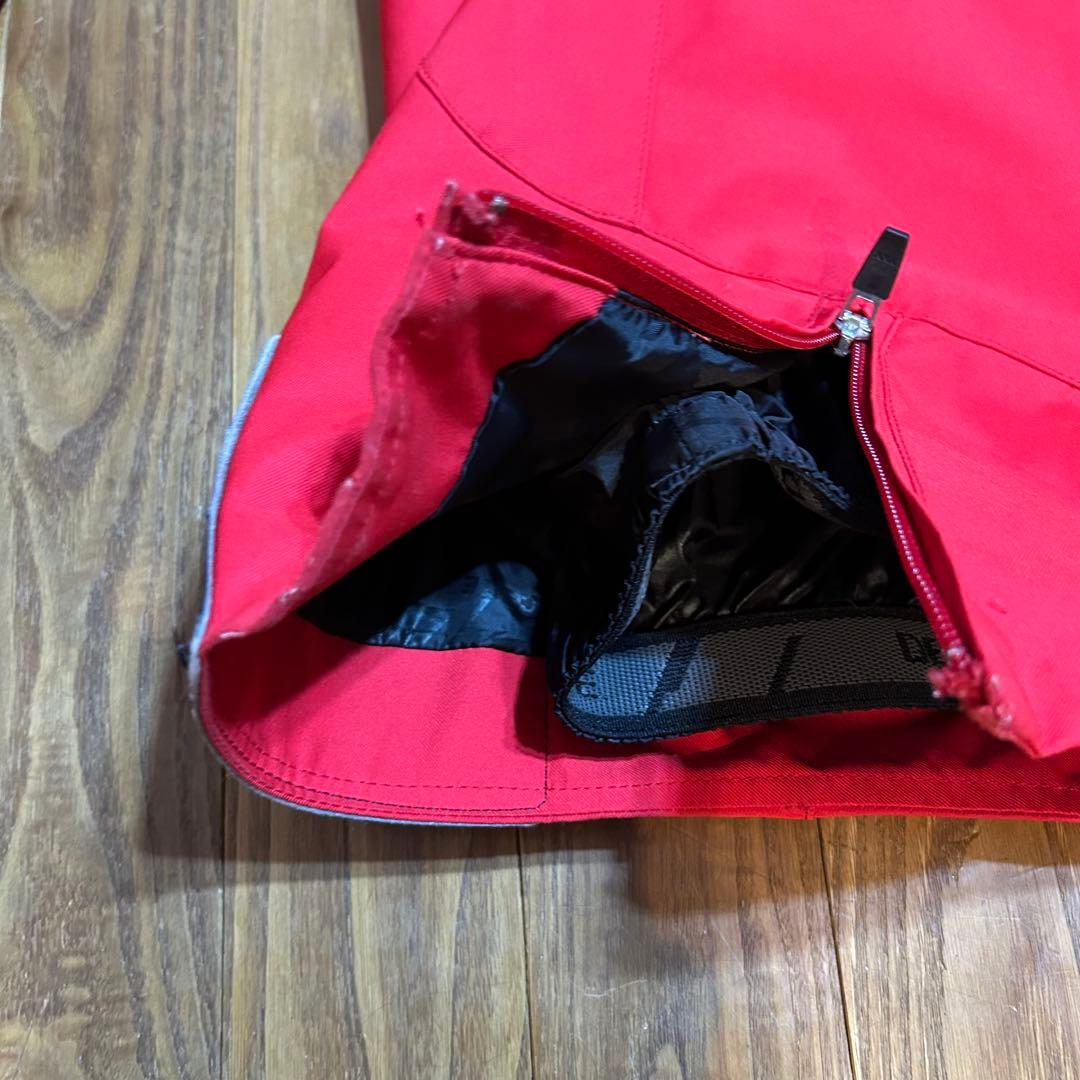 DESCENTEスキーウェア 黒白/赤 レディース上Sサイズ/下Mサイズ