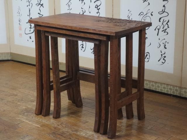 伝統工芸 軽井沢彫り『桜・松・竹』彫刻 3つ組 ネストテーブル/サイドテーブル