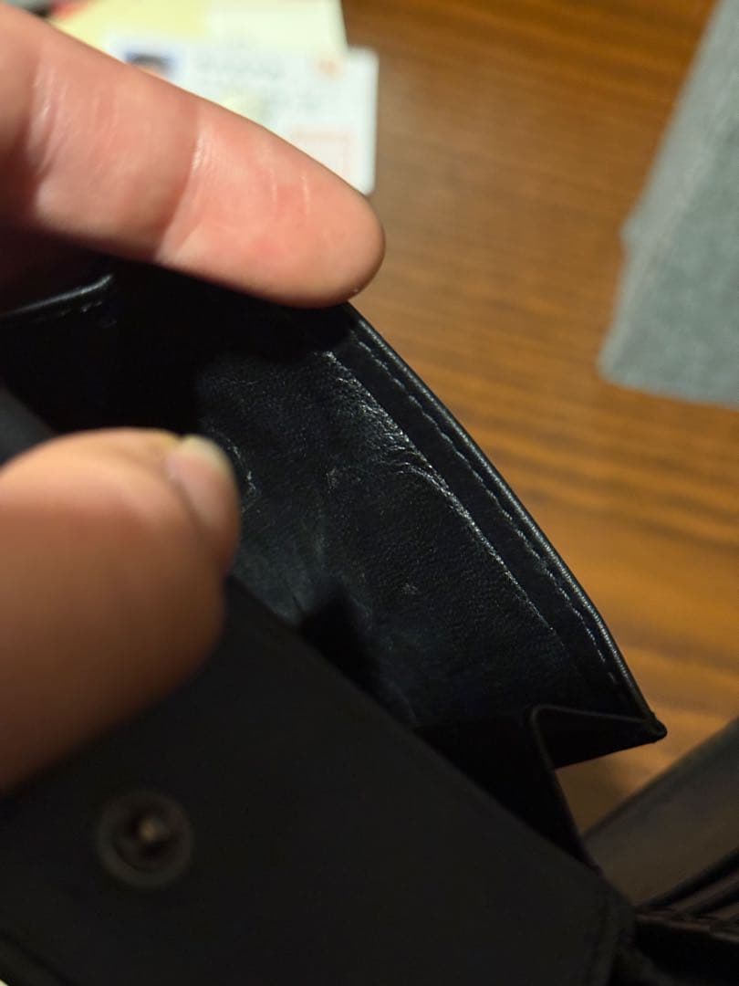 黒 レザー 編み込み 二つ折り財布