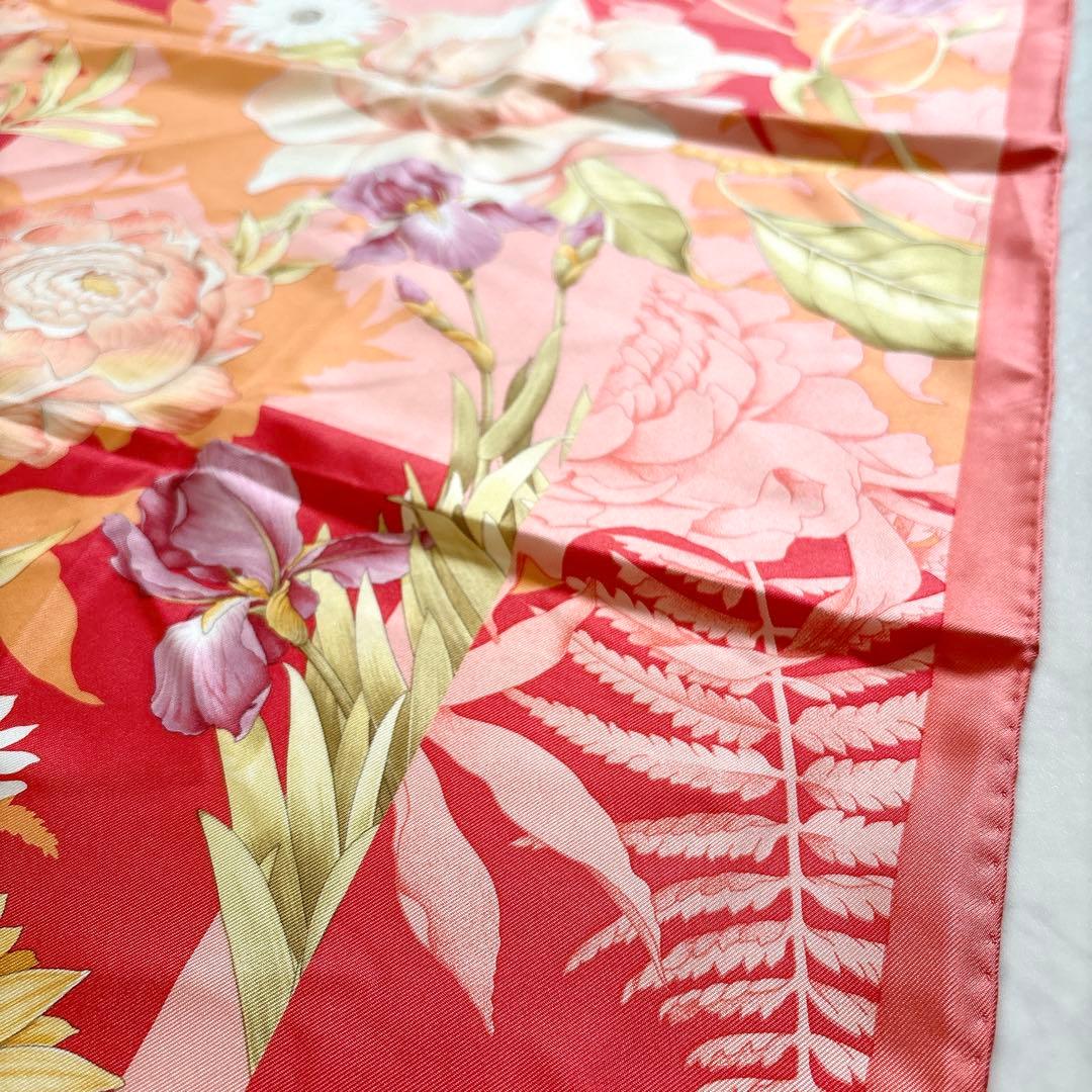 極美品 Ferragamo 大判 シルクスカーフ 花柄 サーモンピンク 春カラー