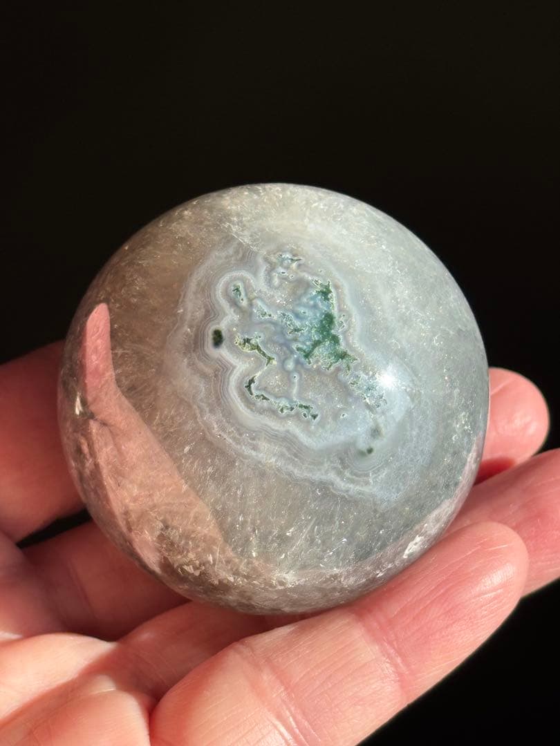 ブラジル産　プラシオライト　瑪瑙共生　グリーンアメジスト　スフィア5.41cm