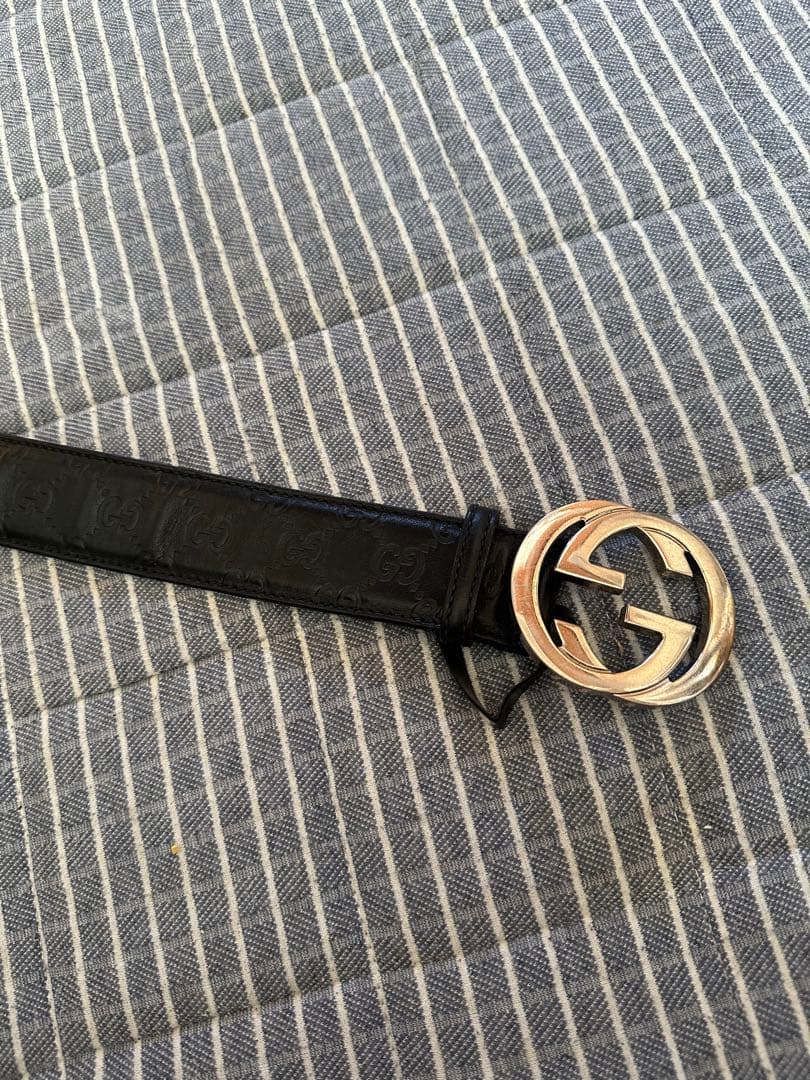 GUCCI ブラックレザー ベルト ダブルGロゴ