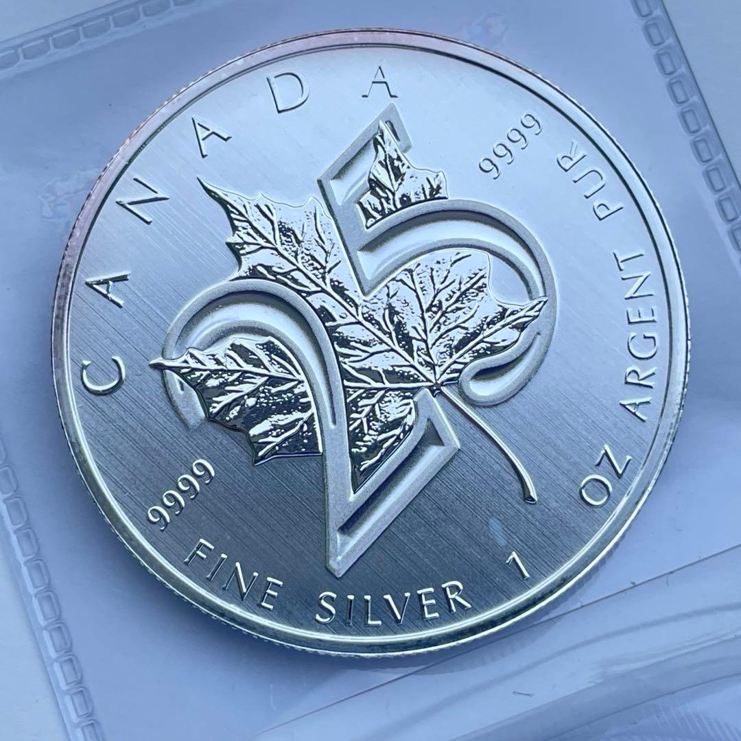 コレクション  1 OZ 25 ANNIVERSARY SILVER MAPLE