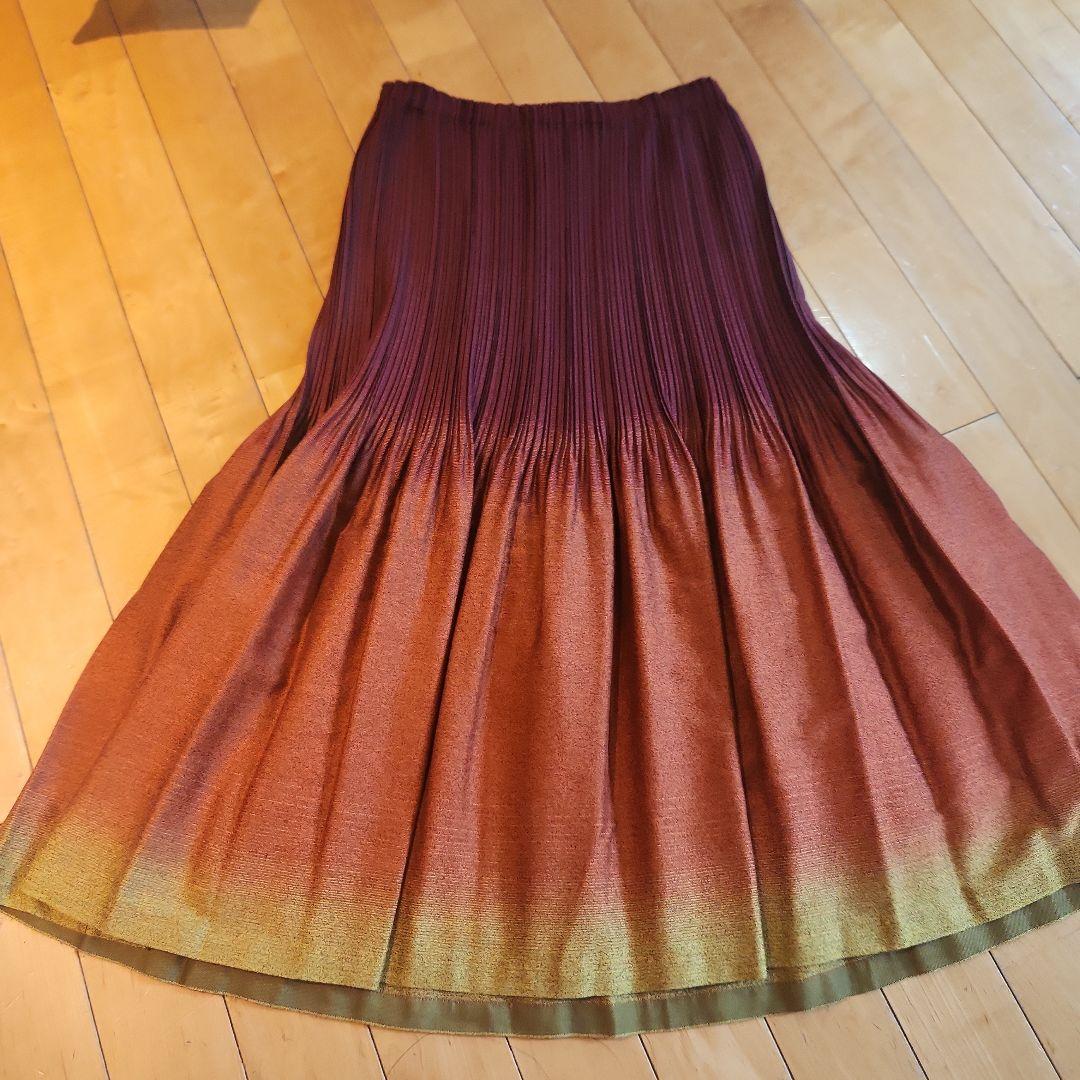 イッセイミヤケ　スカート グラデーション
