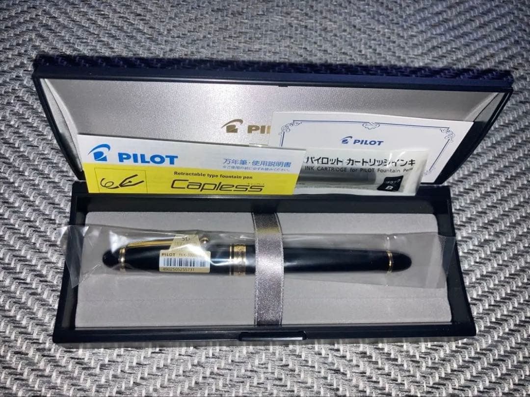 PILOT キャップレス 万年筆 FKK-3000R-B-SU 黒