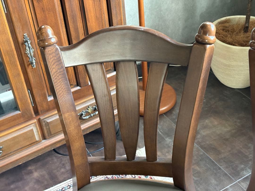 ① Hikari 　レトロ　アンティーク　ヴィンテージ　スポークチェア　　nZ