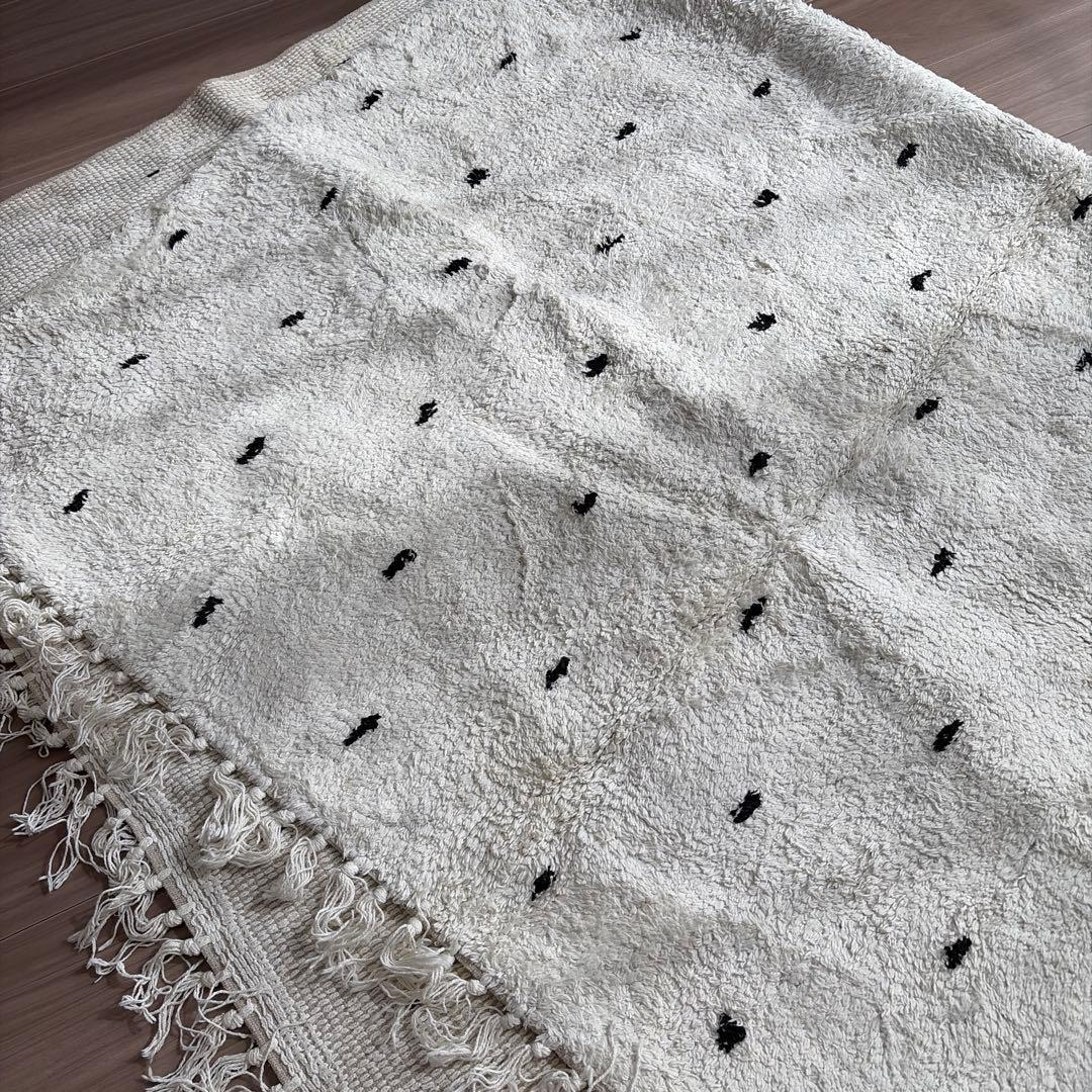 ラグドット絨毯