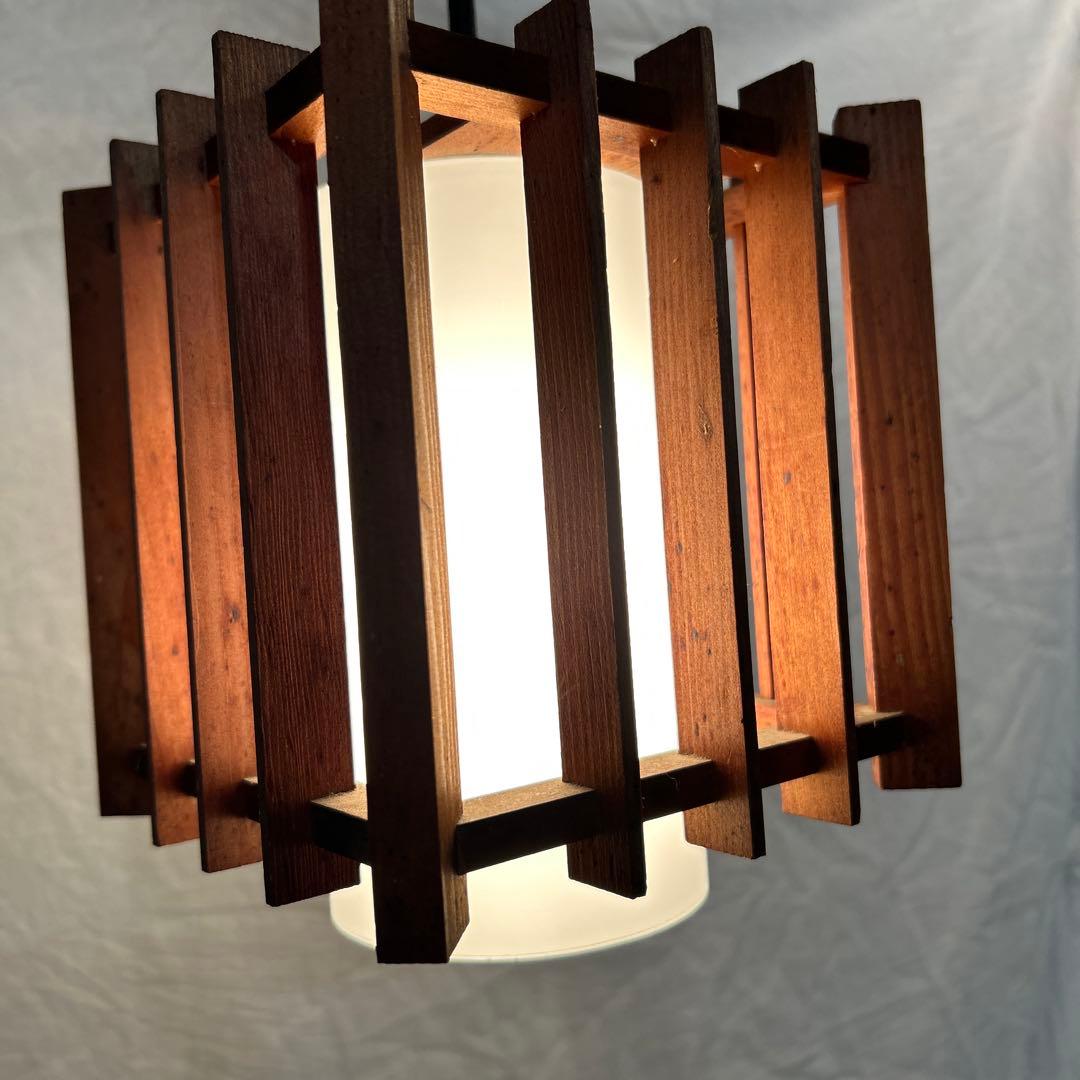 ヴィンテージ　北欧　昭和レトロモダンライト　乳白ガラス木製フレーム　電球付き