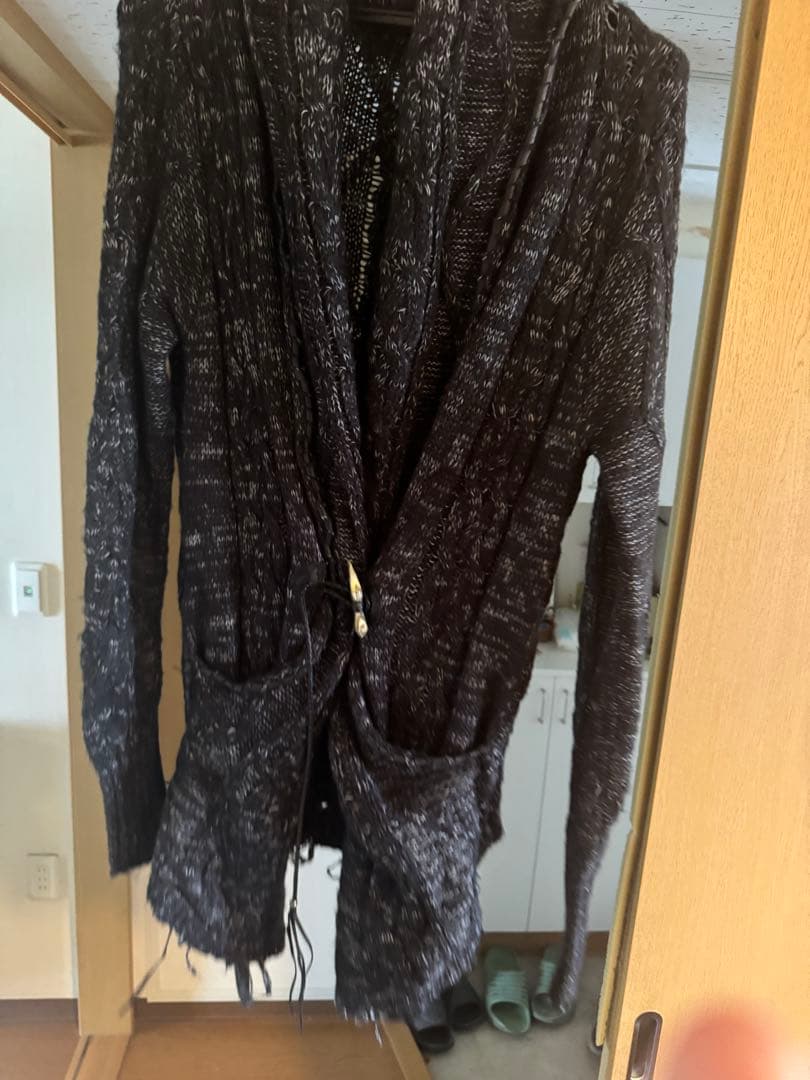 KMRi ケムリ　フリンジデザイン カーディガン 黒とグレー