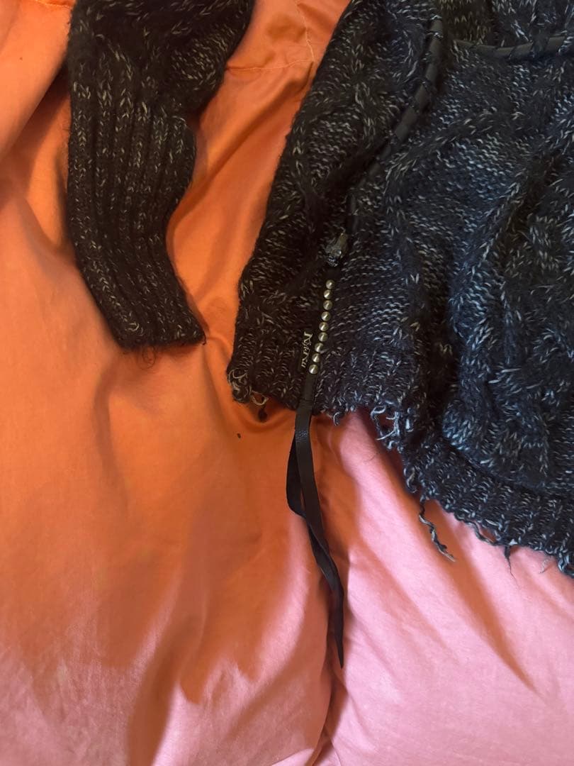 KMRi ケムリ　フリンジデザイン カーディガン 黒とグレー