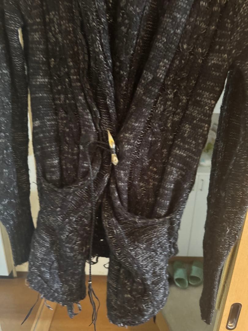 KMRi ケムリ　フリンジデザイン カーディガン 黒とグレー