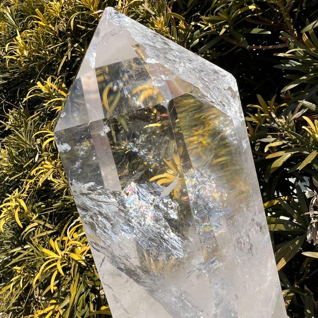 ✩超破格✩究極の激凄超逸品✩超高透明度とレインボー✩虹入り 水晶 六角柱 天然石