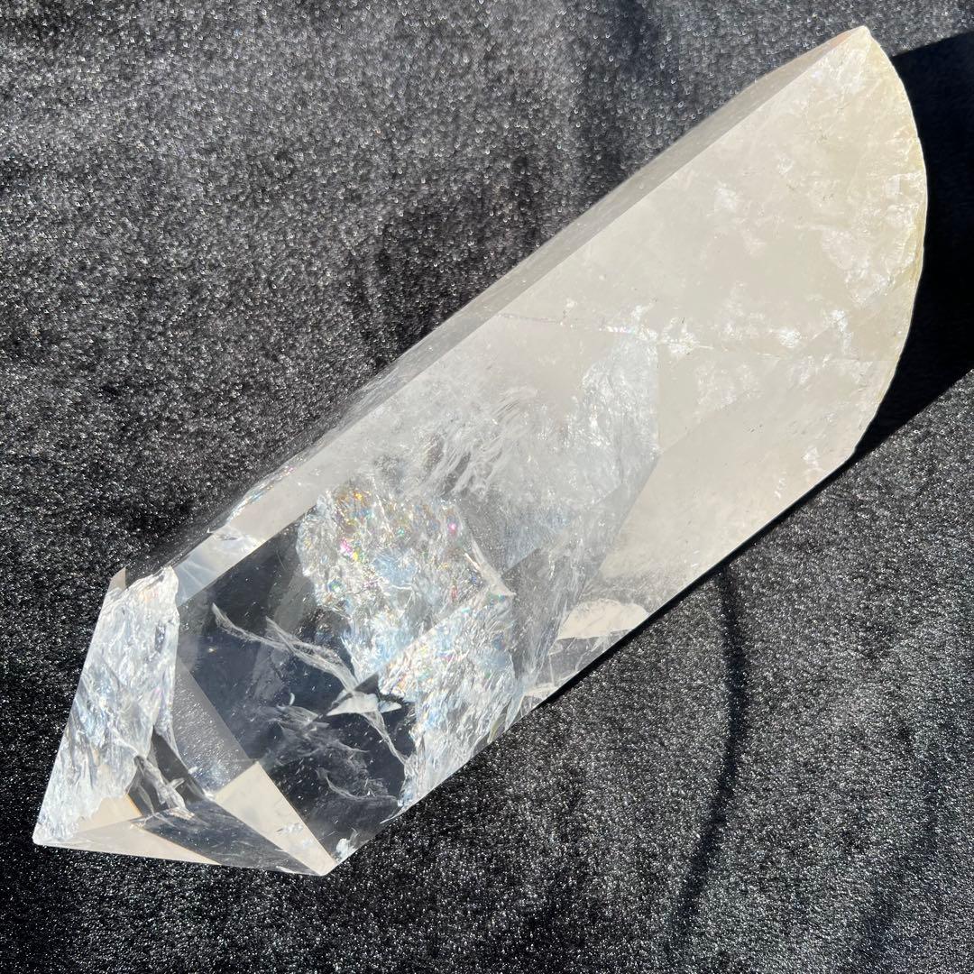 ✩超破格✩究極の激凄超逸品✩超高透明度とレインボー✩虹入り 水晶 六角柱 天然石