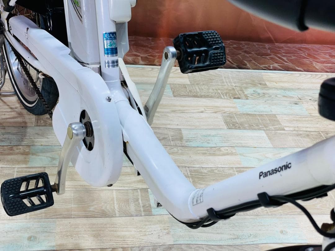 超破格 No1モデル ギュット アクティブホワイト　電動アシストY1818