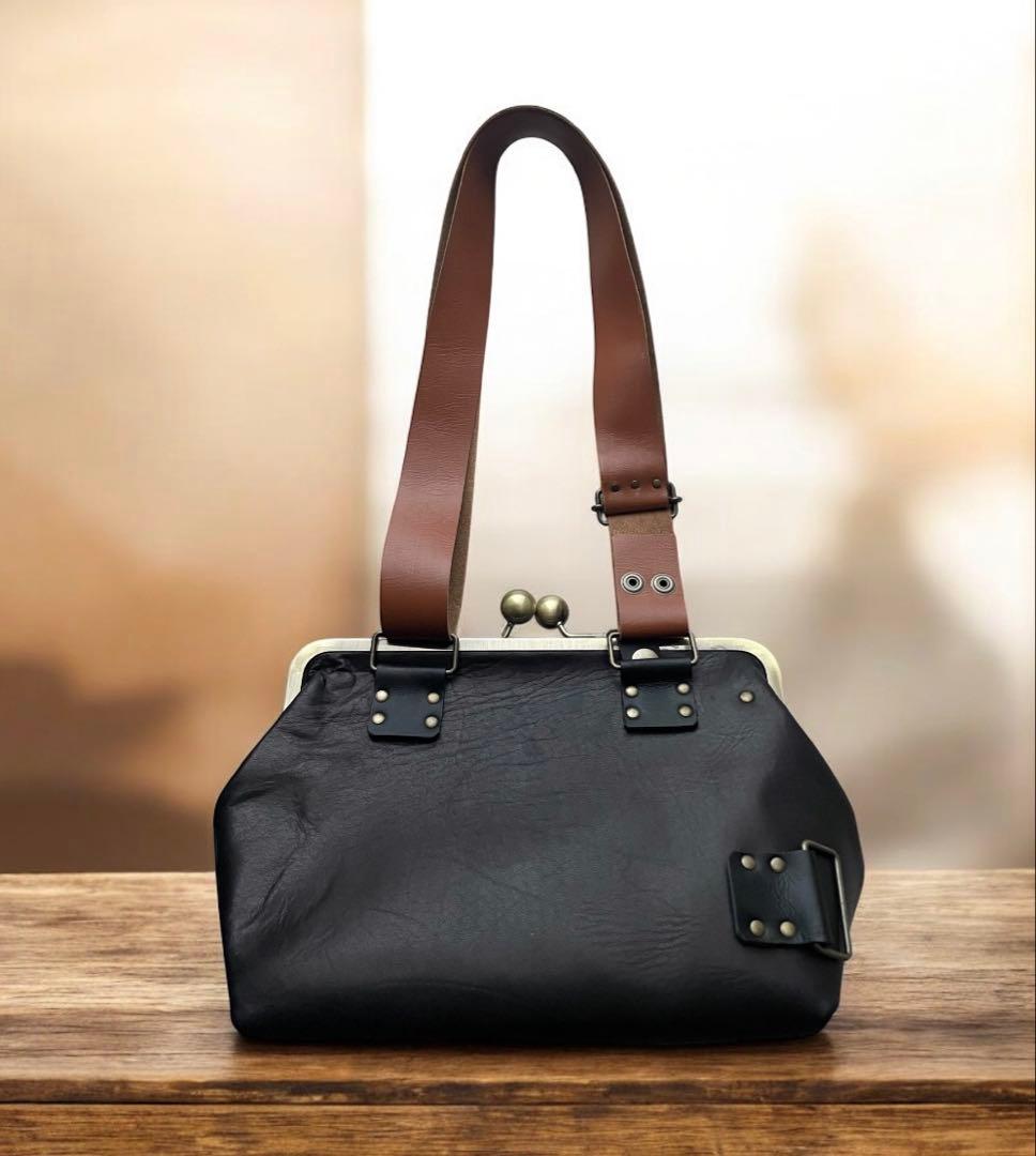 姫路レザー ボディバッグにカスタマイズできるコロンとしたがま口ショルダー