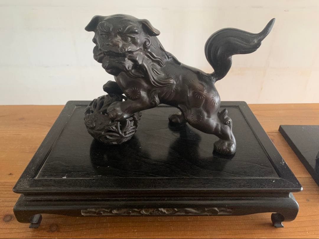 黒色獅子像 インテリア置物