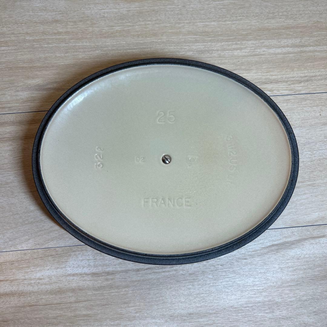 ルクルーゼ　ココットオーバル　25cm チェリーレッド　両手鍋　鍋