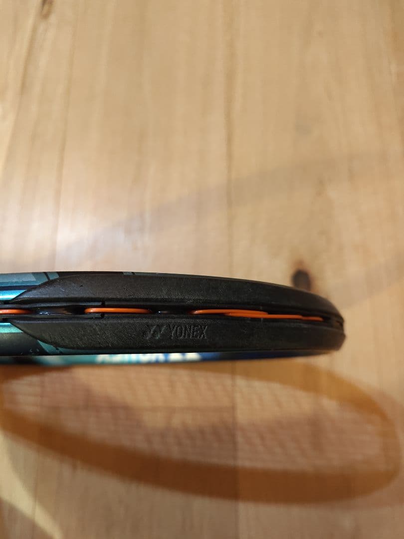 YONEX EZONE100 G2（イーゾーン100）