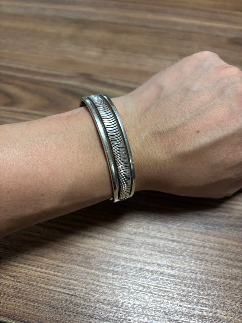 ブルースモーガン　ダブルスタンプワーク バングル