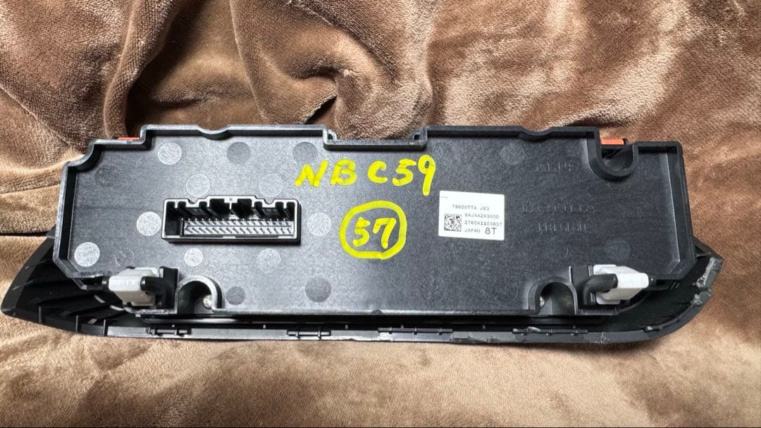 jf3 N-BOX Nボックス カスタム　エアコンスイッチパネル レインボー