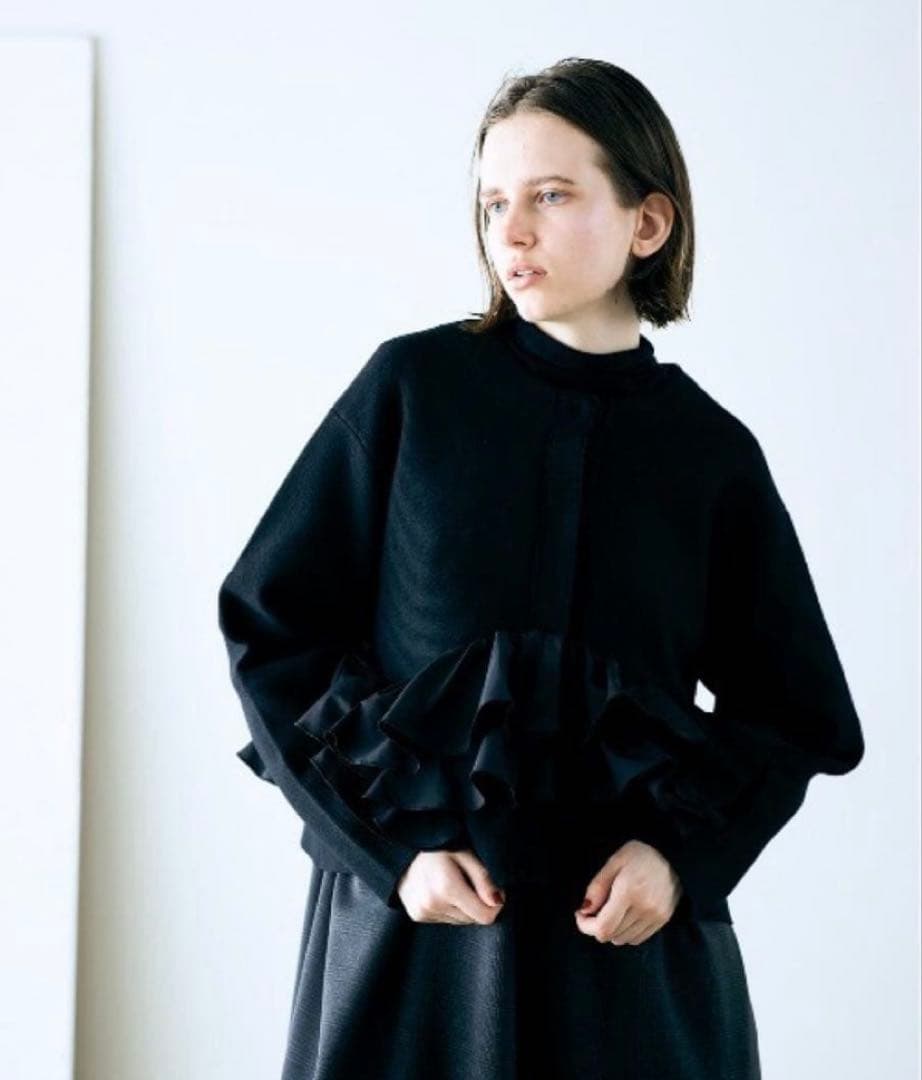 【新品・未使用】MARILYNMOON スパイラルタフタラッフルニットジャケット