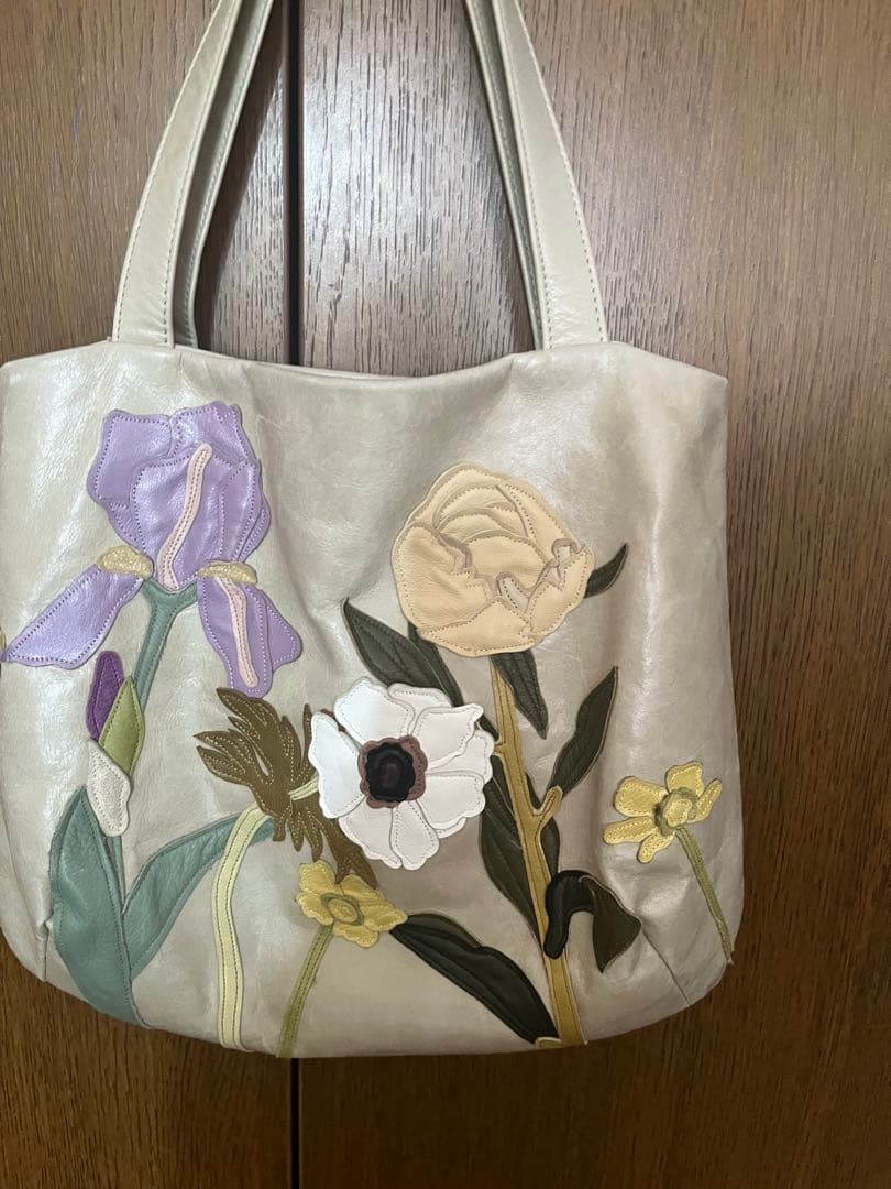 スザンナハンター　　バック