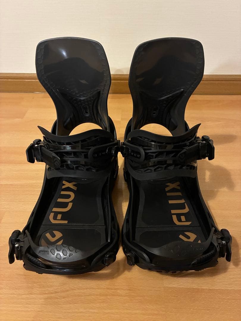 22-23 FLUX CV Mサイズ(Lサイズのベースプレート付属)