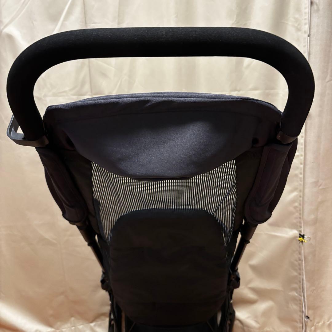 【美品】旅行・お出かけに最適 gb FLAM 軽量ベビーカー ブラック