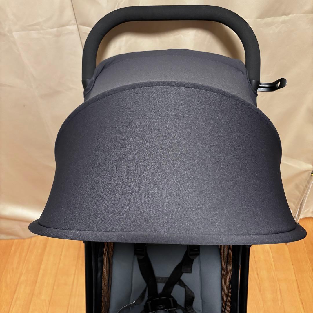 【美品】旅行・お出かけに最適 gb FLAM 軽量ベビーカー ブラック