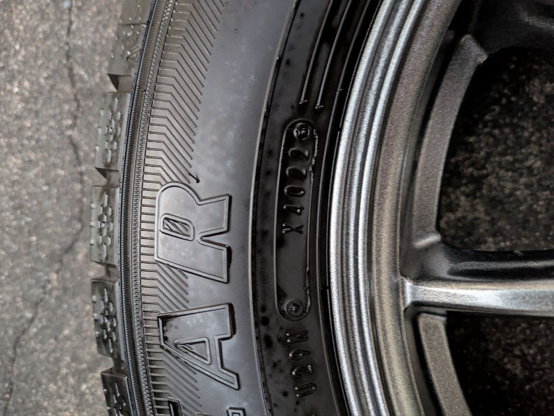 プリウス30 スタッドレス　アルミ 195 65 15 バリ山