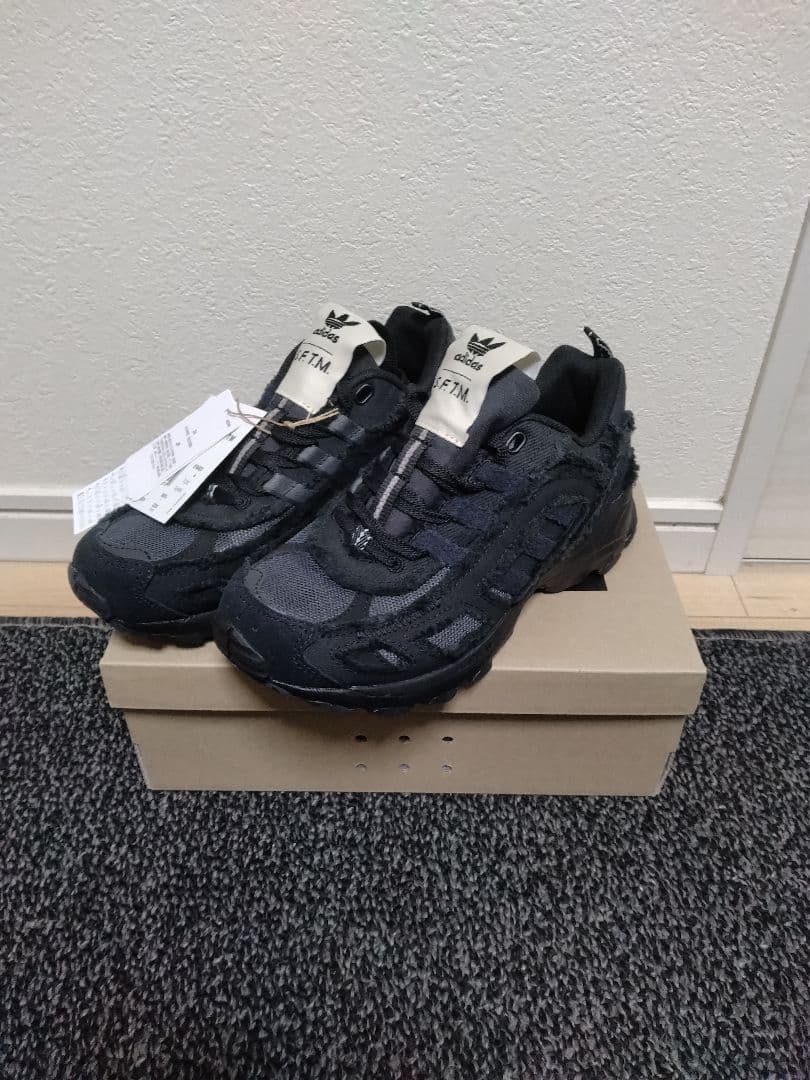 新品 adidas SHADOWTURF SFTM 22.5cm