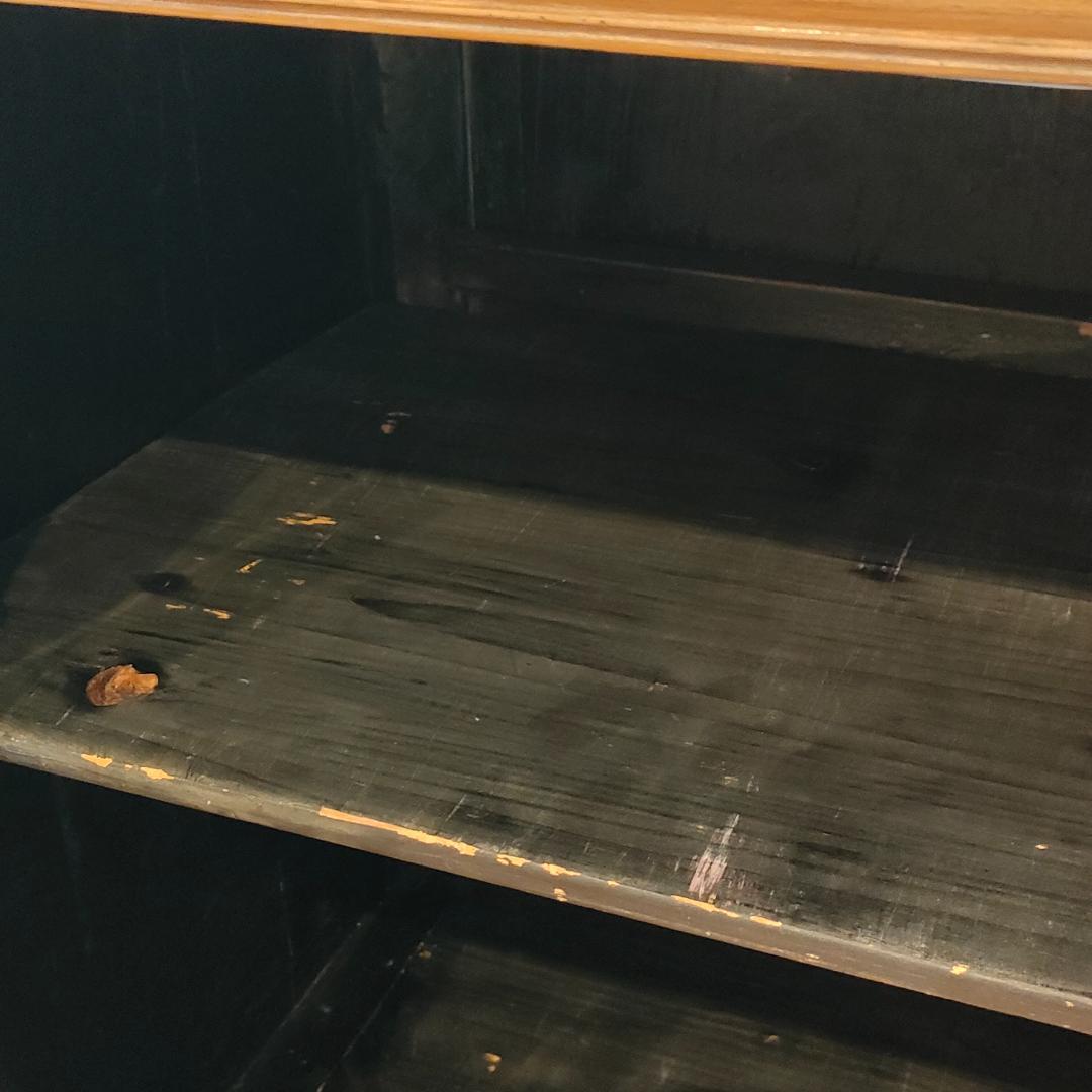 ヴィンテージ　キャビネット　鍵付き　開き扉　収納棚