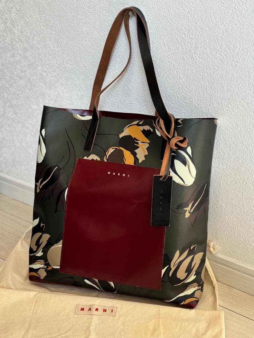 MARNI 超美品 トライベッカ 迷彩のようなフラワープリント トートバッグ