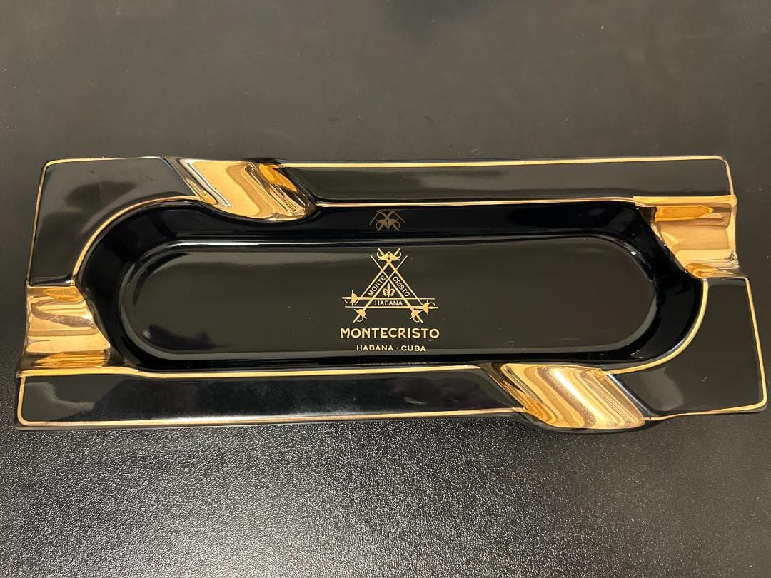 [新品未使用・希少] モンテクリスト 置き型灰皿 現地購入