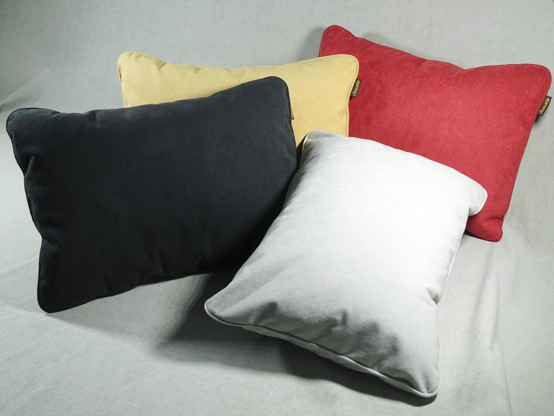 【最強の素材】高級車内装素材のクッション 触ったら戻れない ダークベージュ