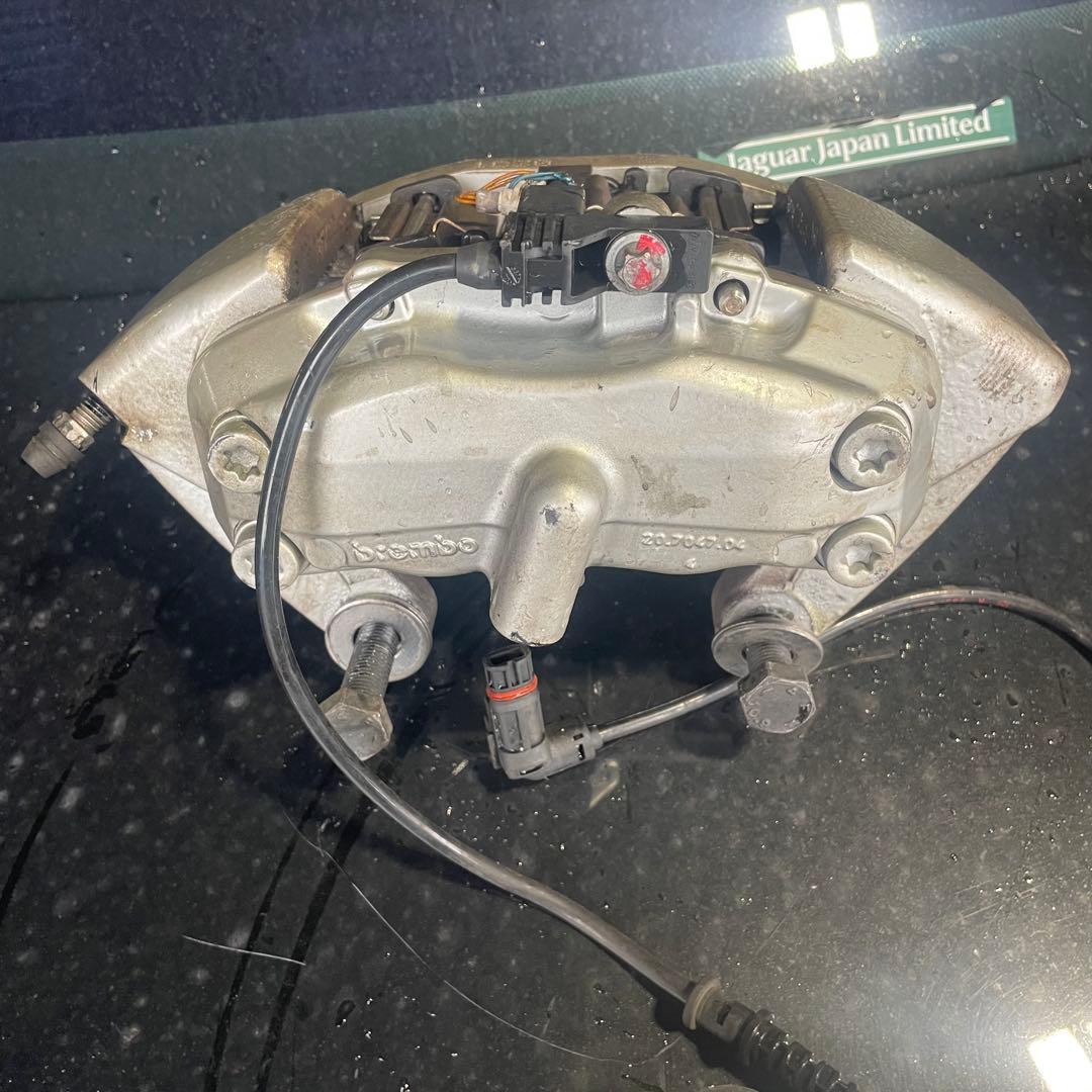 AMG用ブレンボ製ブレーキパッド4枚セット