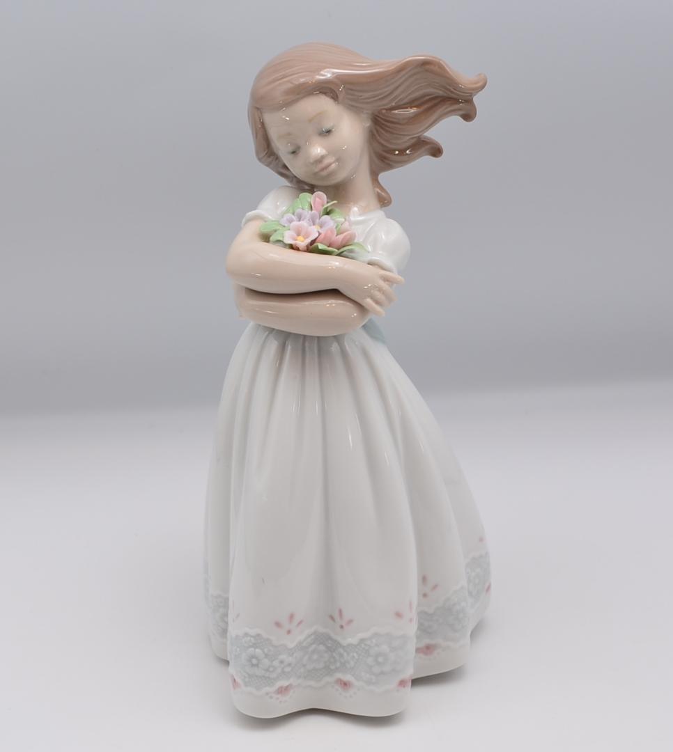 さわやかな風　＃8248　★リヤドロ　スペイン　ポーセリン　光沢仕上げ　絶版